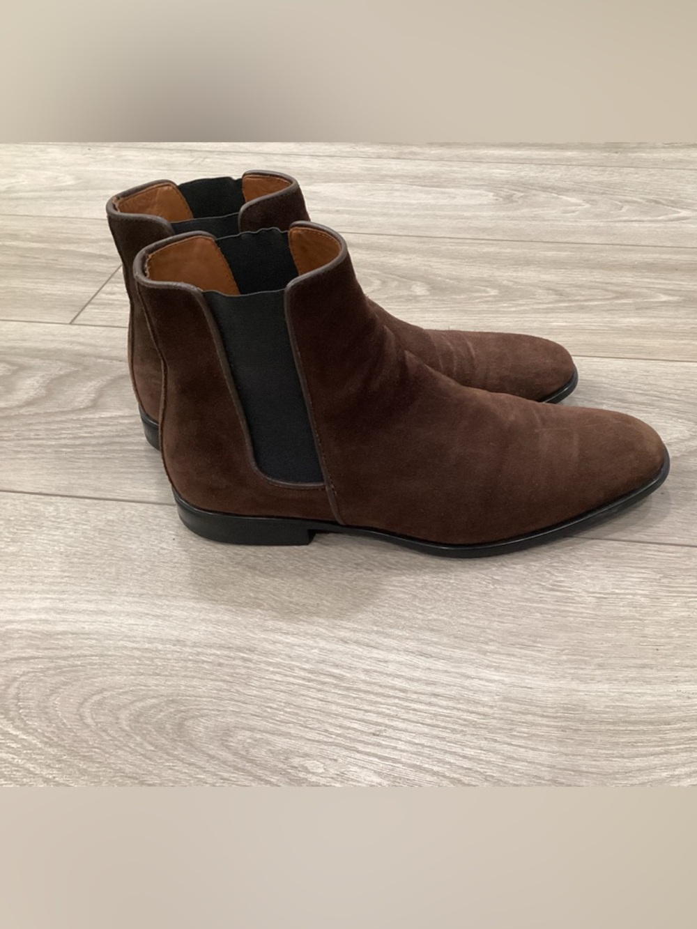 Men's Brown Suede Chelsea Boots size 8 Aquatalia made in Italy
